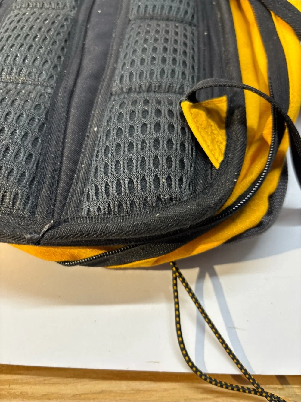 SwissGear unisex Yellow and Black Compact Daypack Backpack.